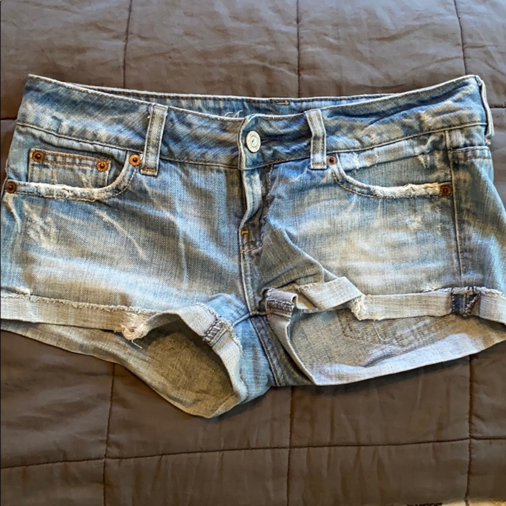 Light denim shorts